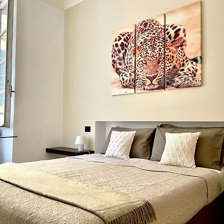 Charming Como - Apartment Downtown In The Pedestrian Area With 2 Double Bedrooms And 2 Complete Bathrooms A Spacious Living Room And Full Equipped Kitchen Exterior foto